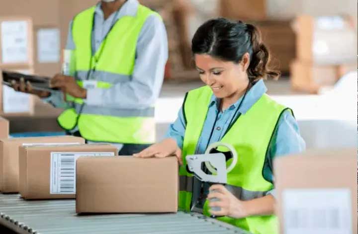 Se solicitan descargadores y cargadores de cajas